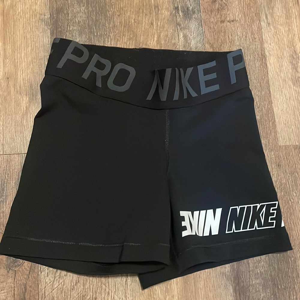 Gently used black and white Nike Pros! Great condition